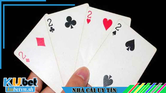 Nắm chắc quy tắc của Tứ quý heo trong bài Tiến lên